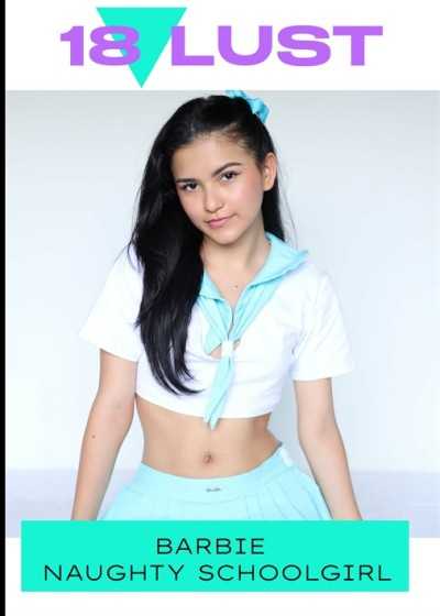 芭比淘气女学生