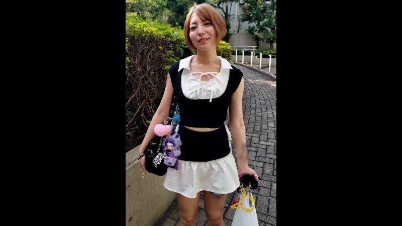 【宇垣◯里般纖腰美女‼︎】金髮爽朗美女因剛和男友分手正處於傷心狀態,所以對她連續內射了。
