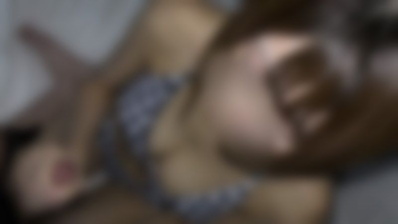 在摄影会结束后等待写真偶像、在夜晚摄影会无套中出的背德感很厉害。