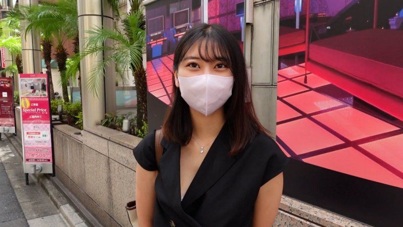 【有了這個就沒男友了！？】超性慾的褐色纖瘦妹！喜歡被玩弄其實是喜歡玩弄！【評論特典】