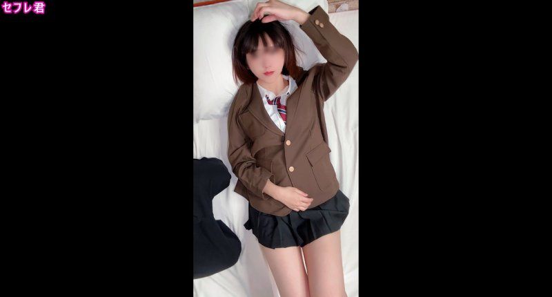 刚毕业还没有男友的*... 虽然约定「不中出」，但因为无法保持理性，她主动要求，所以中出到阴道深处！！