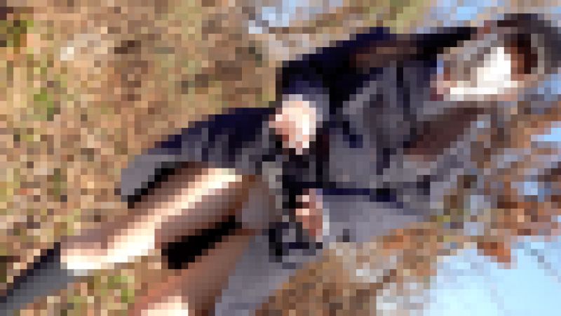 初拍・露脸！！疑！？你到底几岁！？自可爱女性内裤溢出的爱液让人理性崩坏