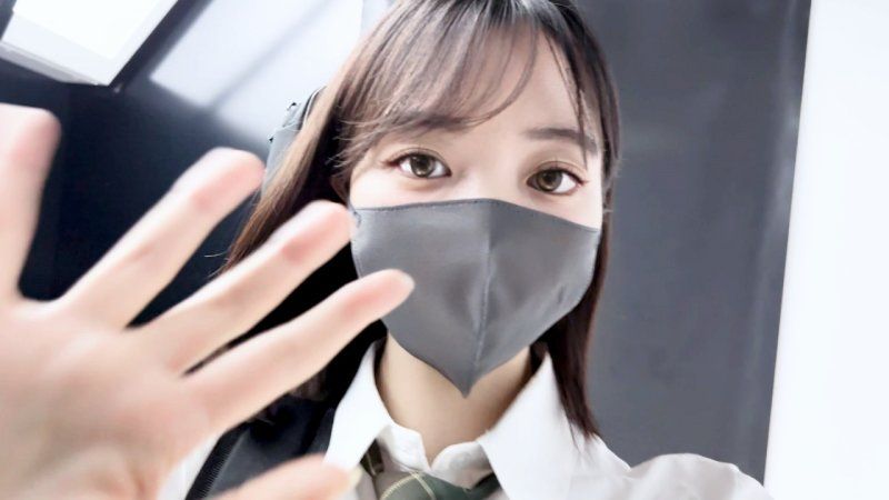 【4K/露臉】像國民偶像的18歳輕音部　壓倒外貌剛毛美女膣内大量發射。