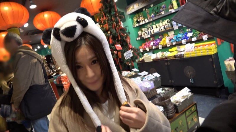 為了回家搭乘末班車，被說著甜言蜜語就打開大腿激烈抽插處罰！！！