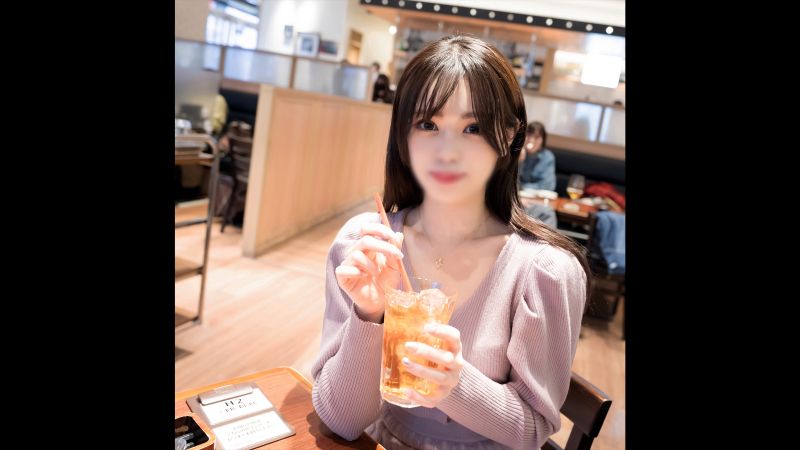 高中中辍成为偶像的有理由美少女・・・压住头部口爆展现苦闷表情・・