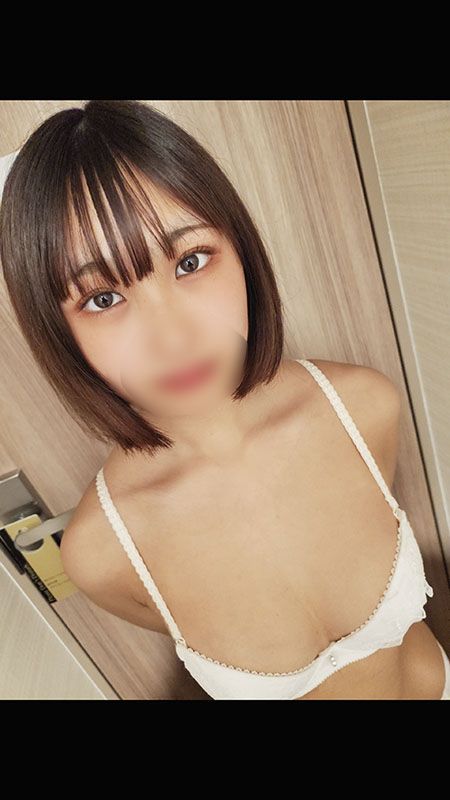 【无】前偶像拉丁系苗条美少女。18歳肉穴强硬肉棒插入中出。