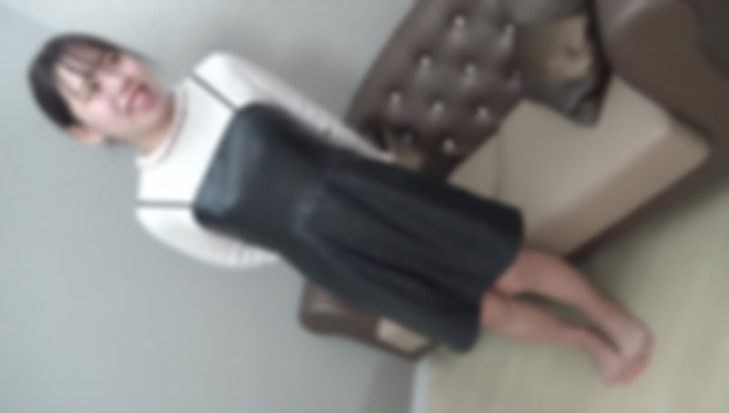 经验人数＝男友。保有纯真的现代妹子。害羞姿态可爱的初次自拍＆中出。