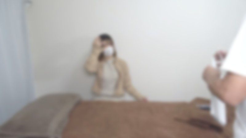 【無碼/情色】在學生時代玩過水球的可愛OL，時隔很久再次光臨。因為是敏感的女性，所以會花時間仔細地進行施術。