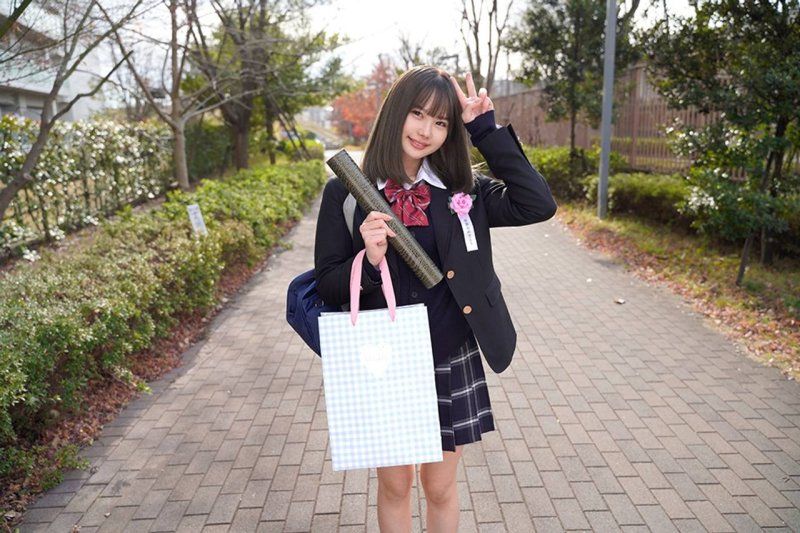 享受第一次住情趣旅館的青澀情侶個人拍攝影像 偶像級的超可愛女友，小奶頭硬挺高潮不斷的神作【附贈再戰SEX】