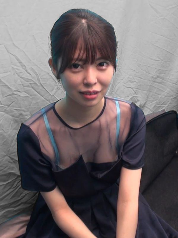 【私拍/素人】美人高等女大生。2根肉棒前后抽插。※限定　3P