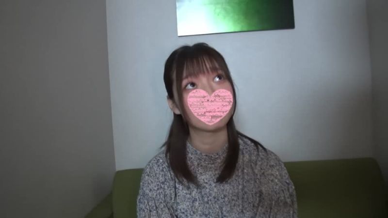 笑脸漂亮的19歳白皙美肌。模特儿美少女大学生终于露脸。