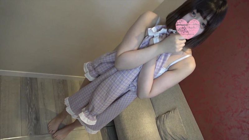 无知乡下妹子无套抽插中出。