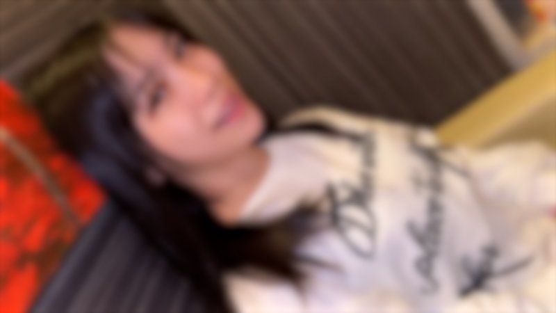 用「對不起…///♡♡」高潮到不行，對有男友的纖細爆乳美女用各種方式攻勢，就算她說不行也不停的SEX，直到她空空如也為止，注入特濃乳液