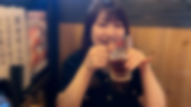 初拍摄！！睽违数十年见面的青梅竹马变成爆乳I罩杯、一面回忆昔日一面搞着禁断激情性爱中出