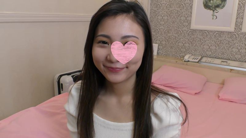 初拍 完全露脸 黑髪长髮苗条美少女20歳 洋溢妩媚与马上湿濡的小穴兴奋大量放出 【个人摄影】