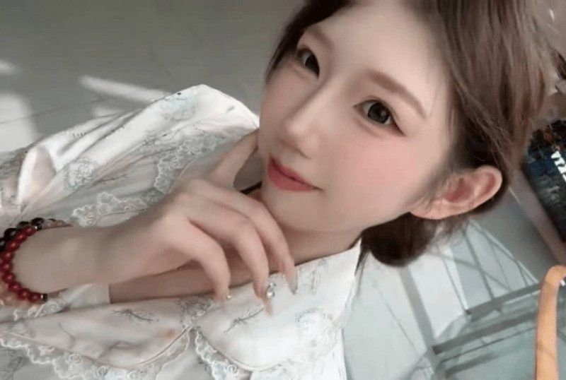 杏吧传媒 酒店双飞175174高颜值嫩模